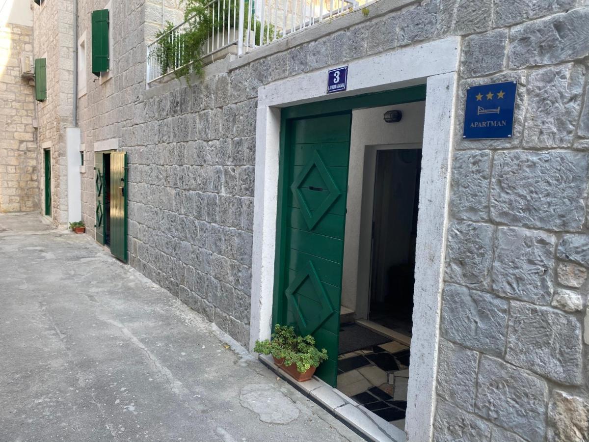 Apartment Stari Dvor Kastela Luaran gambar