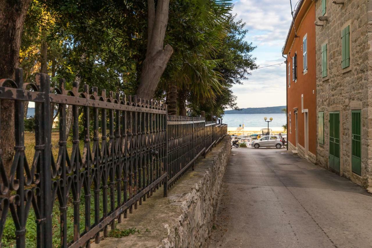 Apartment Stari Dvor Kastela Luaran gambar